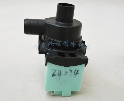 制冰机小水泵黑色（小接口24x24）（23.5X26）喷水或流水
